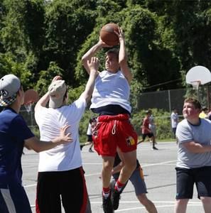 Meet your Posher, Eli